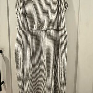 Old Navy Black and White Spaghetti Dress